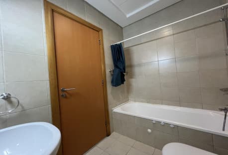 Elegant 2BR with Water &amp; City Views in Zig Zag