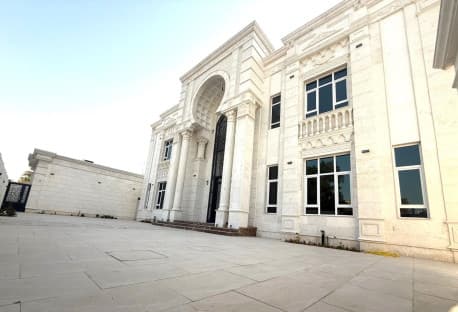 LUXURIOUS 10BR SEMI-PALACE-PRIME LOCATION