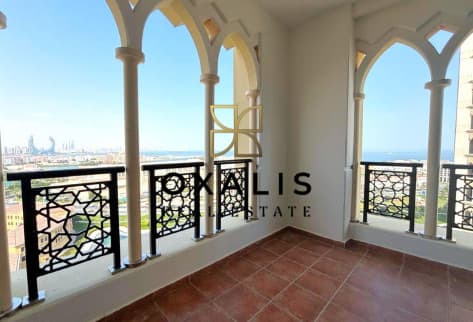 BILLS INCLUDED | STUDIO + BALCONY | SF | SEA VIEW