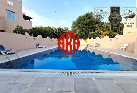 HUGE FAMILY VILLA | 5 BDR + MAID | BEACH ACCESS