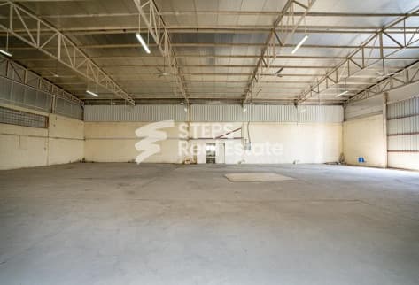 Aluminum Workshop with Office and Rooms for Rent