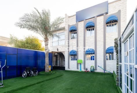 Spacious Service Villa with Title Deed for Sale