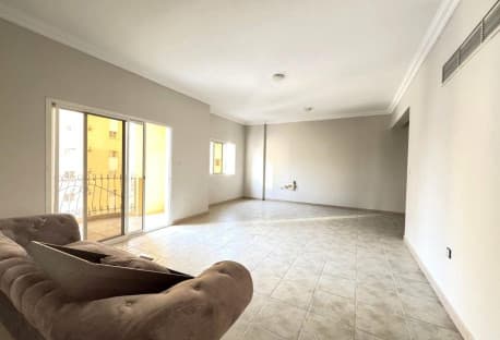 SPACIOUS UF 2BEDROOM APARTMENT