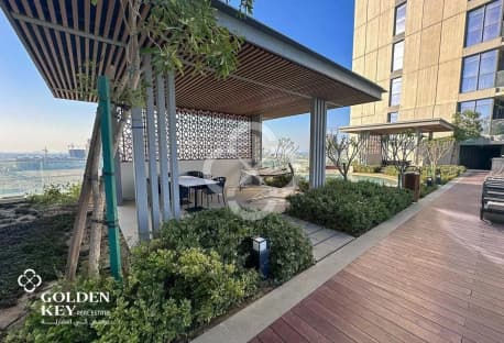 Sea View | Luxury 1BR+Office with Balcony | FF