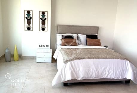 Premium Tower | FF - 2BR w/ Balcony | Marina View