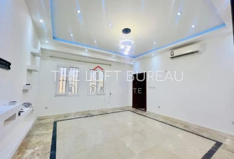 FULLY RENOVATED VILLA || PREMUIM LOCATION