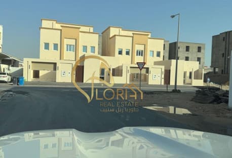 كن أول ساكن واستمتع بالرفاهية: فيلافي قلب الذخيرة