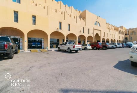 CAR MAINTENANCE SHOP | ACCESSIBLE | 180 SQM