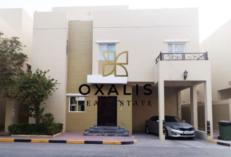 STUNNING 4 BHK + MAIDS ROOM | COMPOUND VILLA