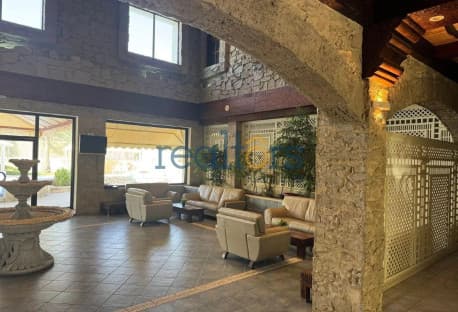 Fabulous 4BR + Maid Villa Compound | No Commission