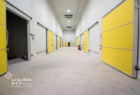 Foor store + Labor Accommodation ✅ Prime Location