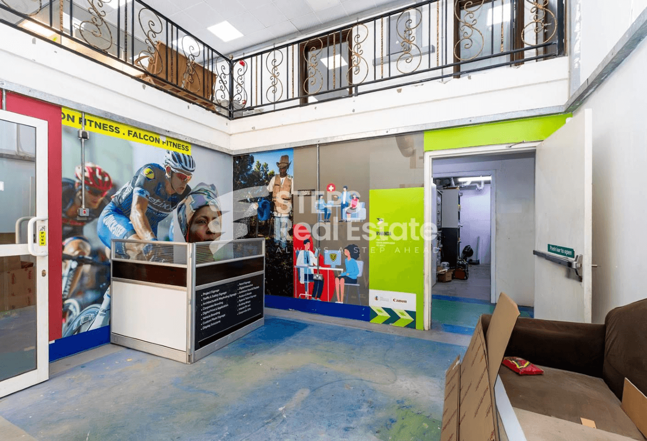 Advertising and Printing Press Workshop for Rent