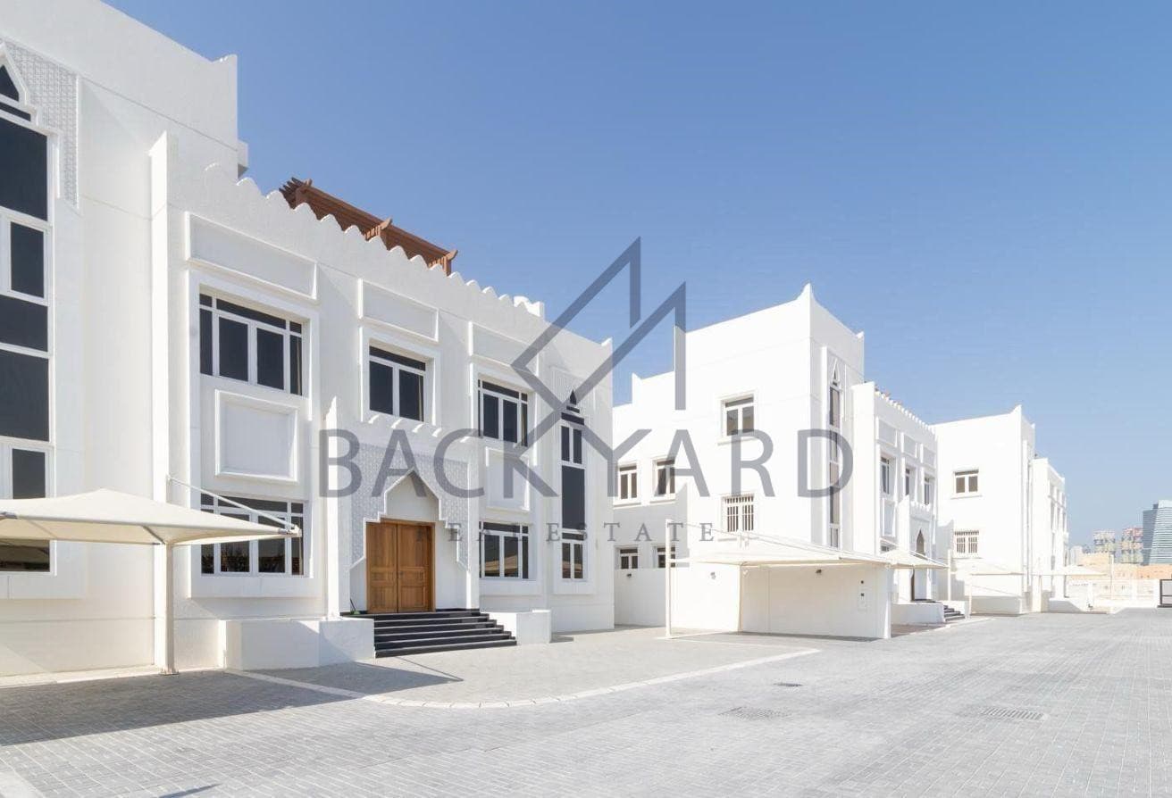 6 Bedroom Villa | Beachfront | 2 Months Free