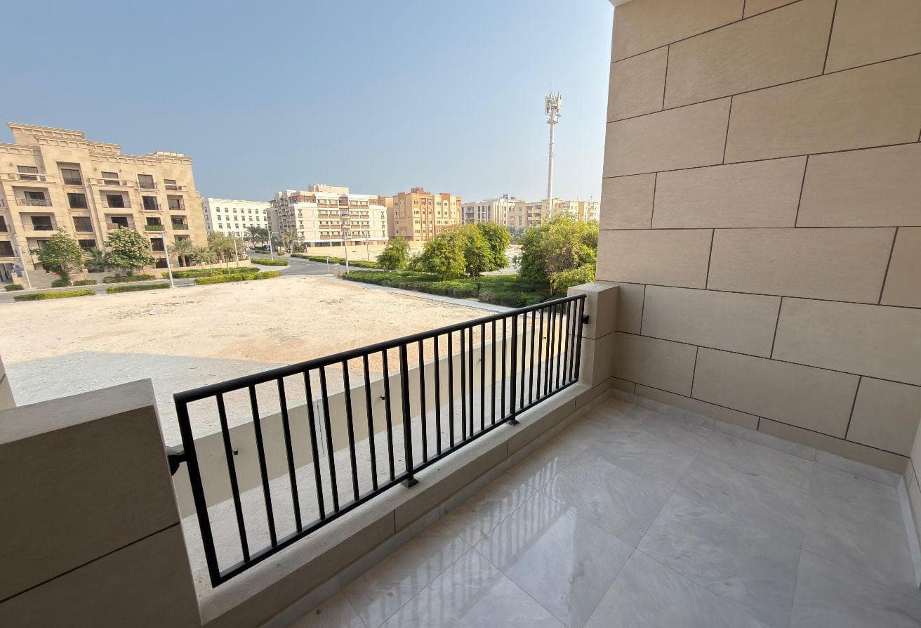 Spacious Brand new apartment for sale in FoxHills