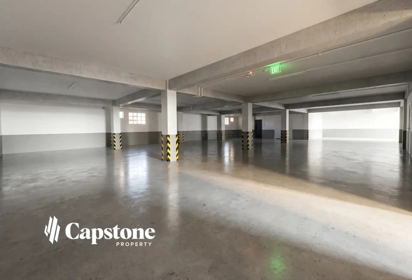 Prime Commercial Area | 900 SQM Showroom in Salwa