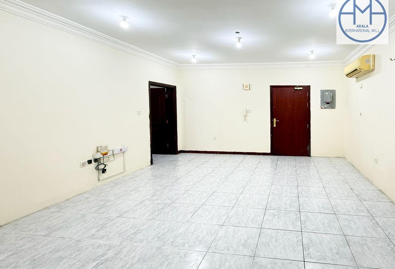 1 BHK UNFURNISHED IN UMM GHUWAILINA,HEALTH CENTRE