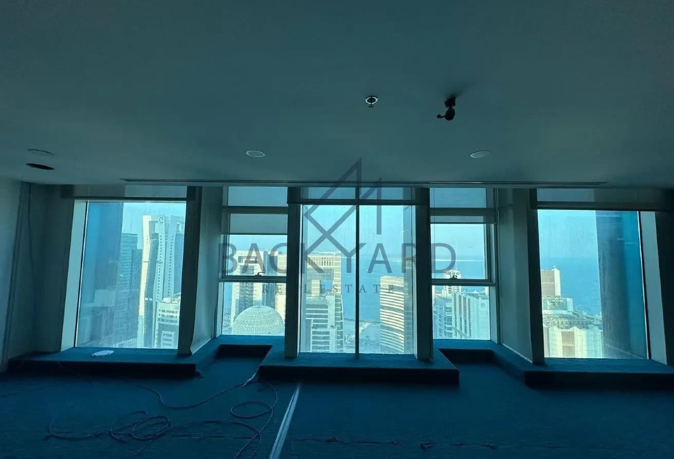 Exclusive Half-Floor Offices with Full Sea Views