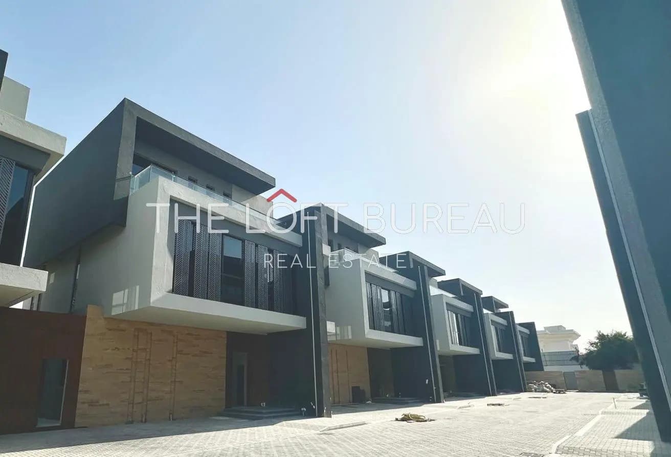 5 BHK Villas | Prime Location| Payment Plan