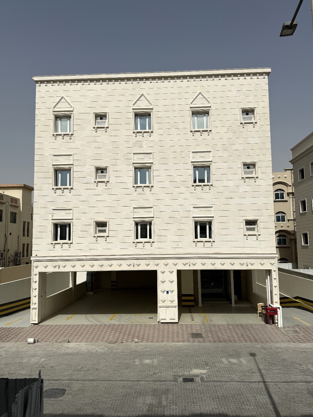 Family-friendly 1BHK semi-furnished flats with 1 bathrooms in Al Nasar