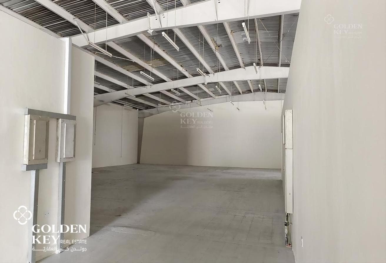General Warehous | 3 Offices+5 Rooms  | 1200 SQM
