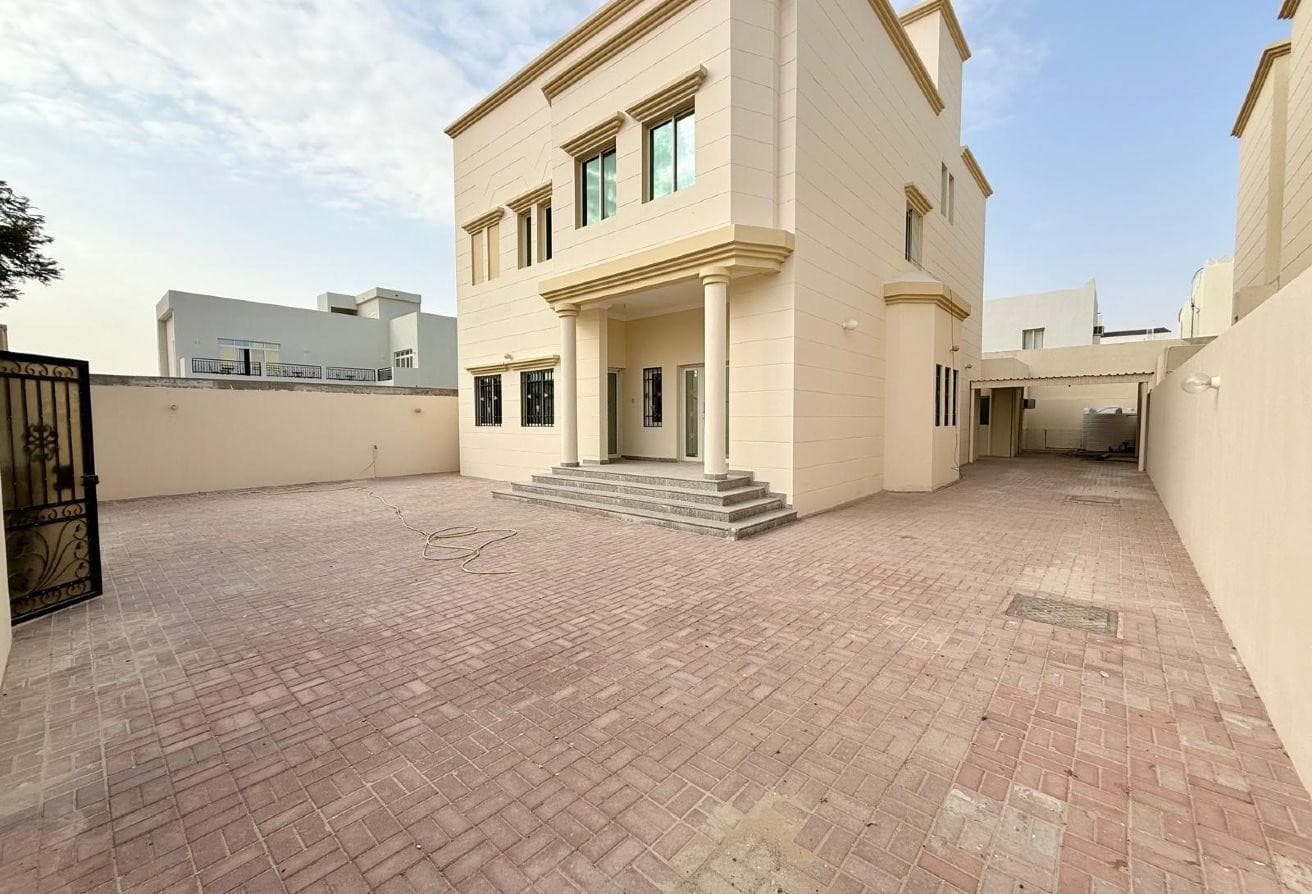Well Maintained - Stand Alone Villa - Simaisma