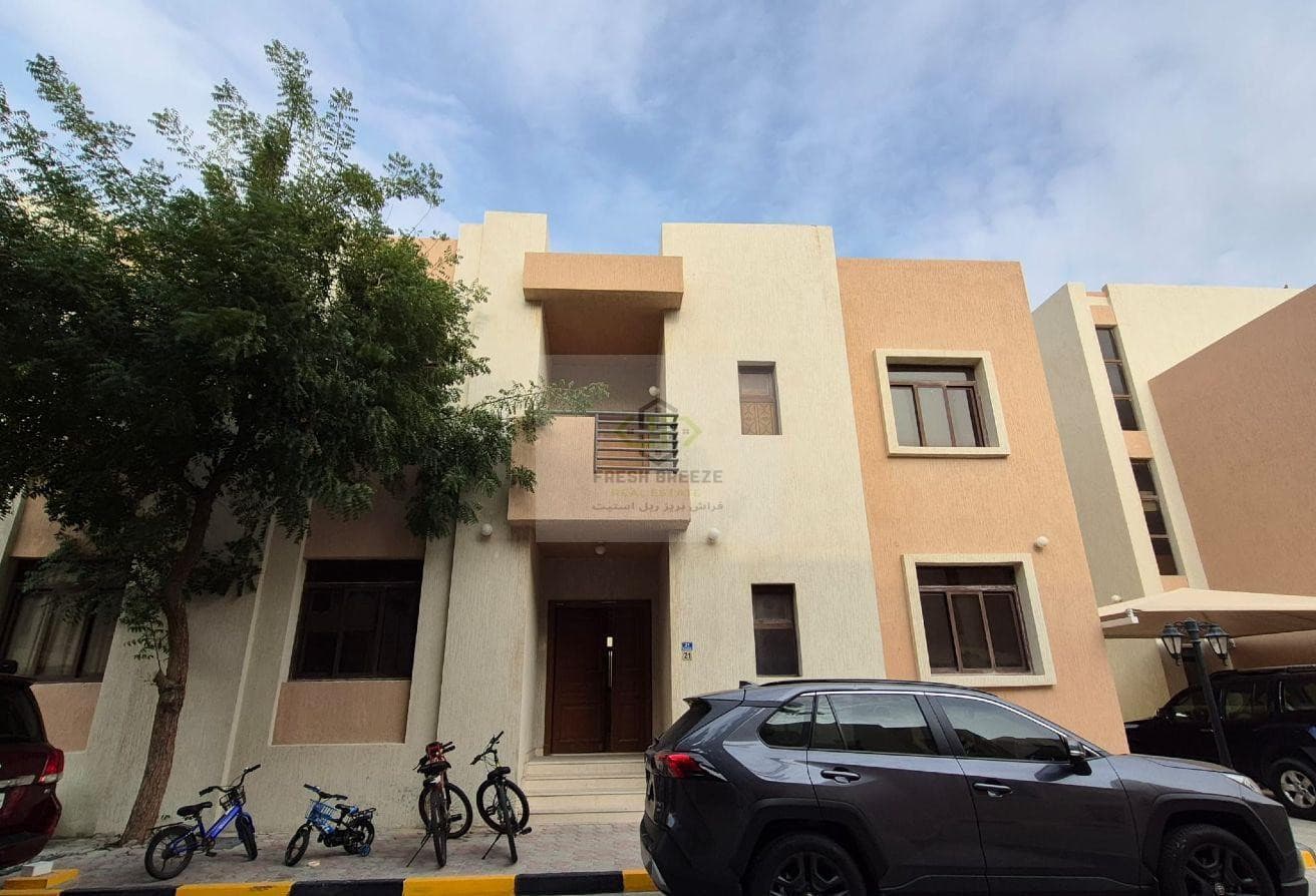 UF 7BHK Compound Villa With Terrace & Balcony