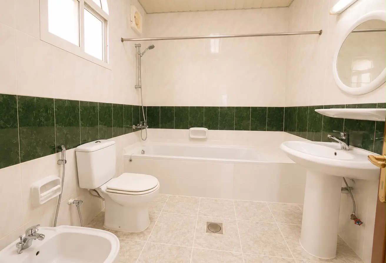 Beautiful 4 Bedroom Villa for Rent New salat