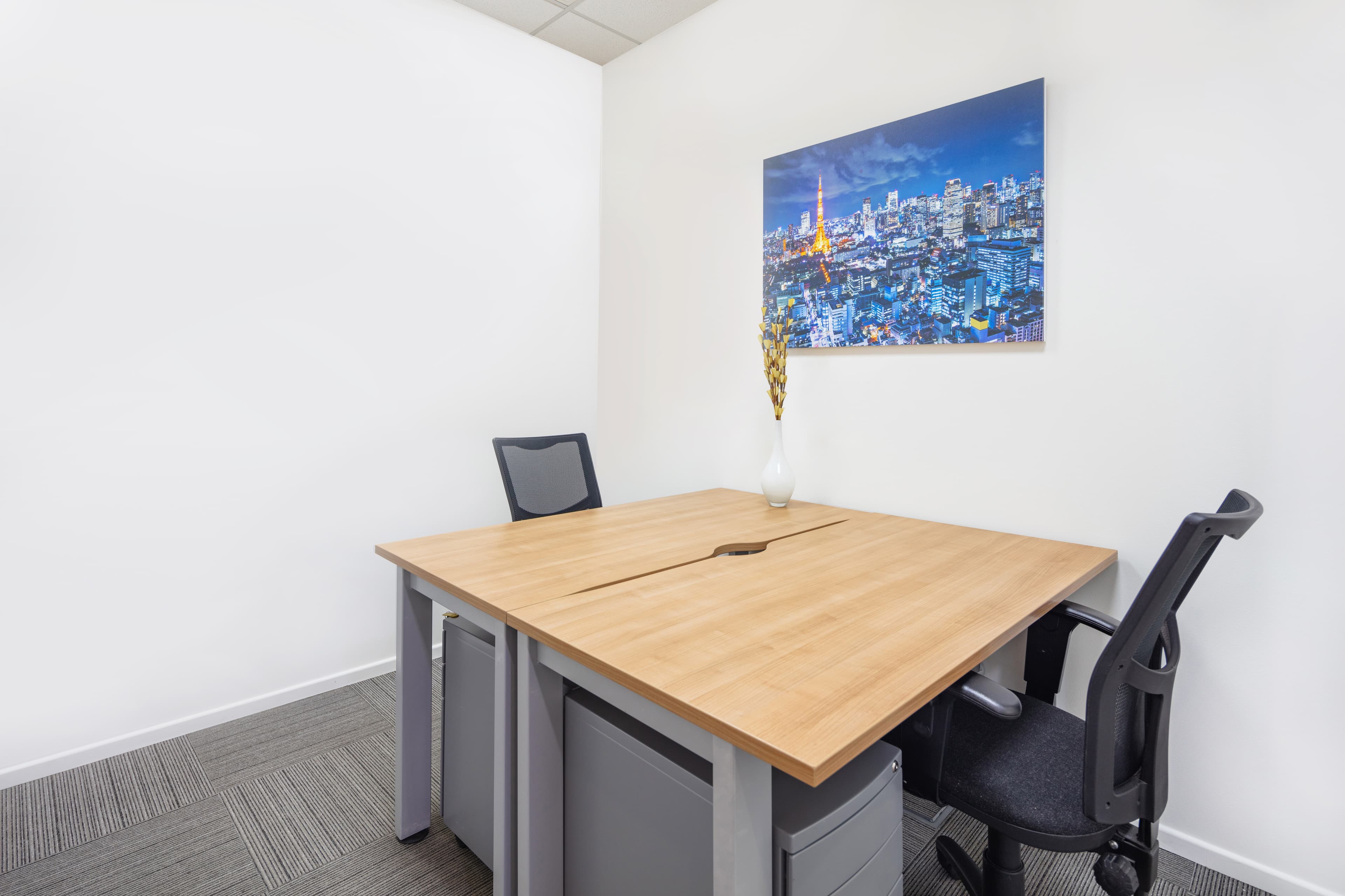 Fully furnished office space for rent in DOHA, Jaidah Square   for 2 persons with everything taken care of