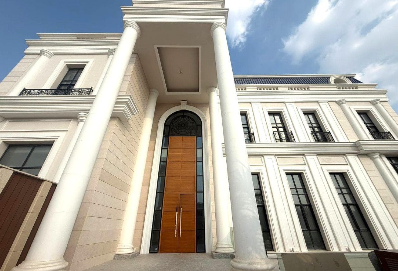 A RARE MASTERPIECE ULTRA-LUXURY 9BR VILLA