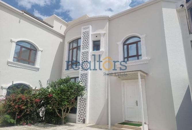 Luxury 4 BHK Villa with Private Pool | Sumaysimah