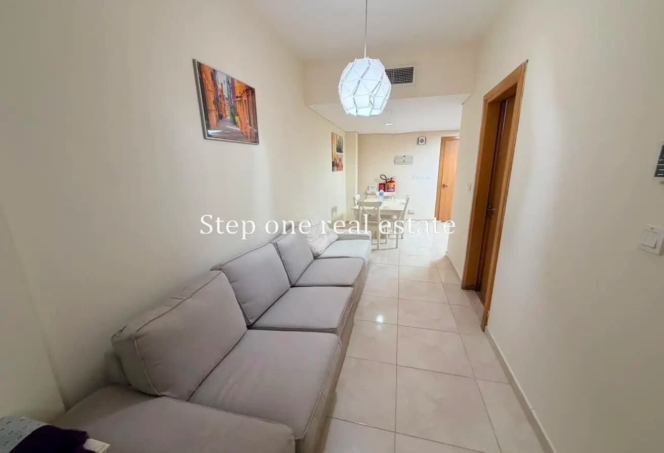 AFFORDABLE STYLISH STUDIO IN PRIME LOCATION